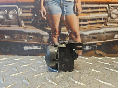 seat switch Hummer H2 303898D