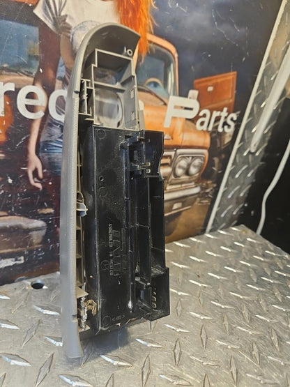 15883320 Power Window Switch Front Driver LH Left Side Fit for Chevy Silverado