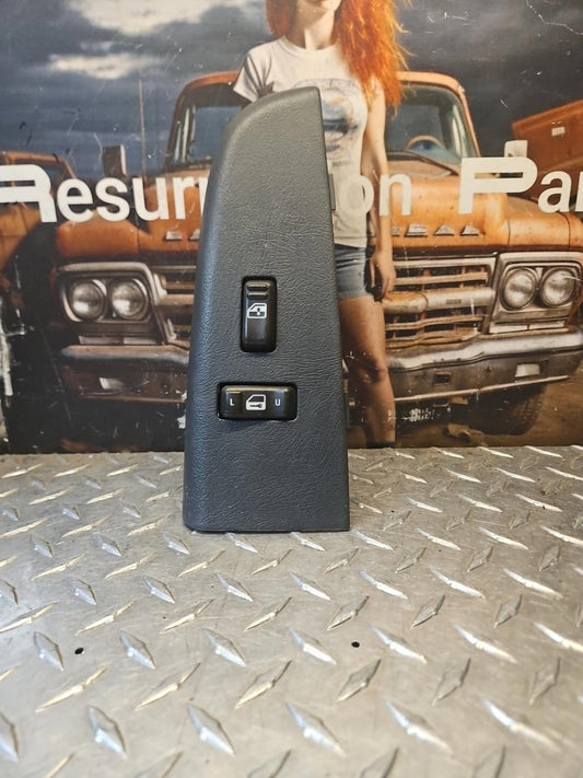 2000 2001 2002 CHEVROLET TAHOE SILVER PASSENEGER Window Switch OEM 208318-99-48