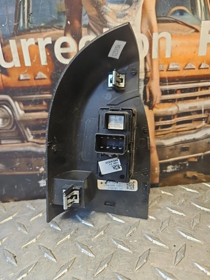 2007-2013 Chevy Silverado Rear Driver Side Window Switch OEM 25898107