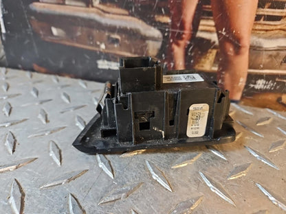 GM Genuine Parts 23436335 Switches, Solenoids and Actuators - Door Window Switch